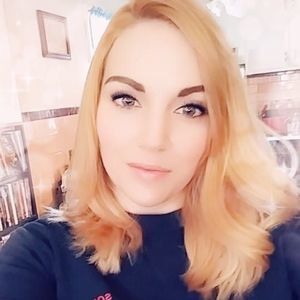 Meet your Posher, Abigail